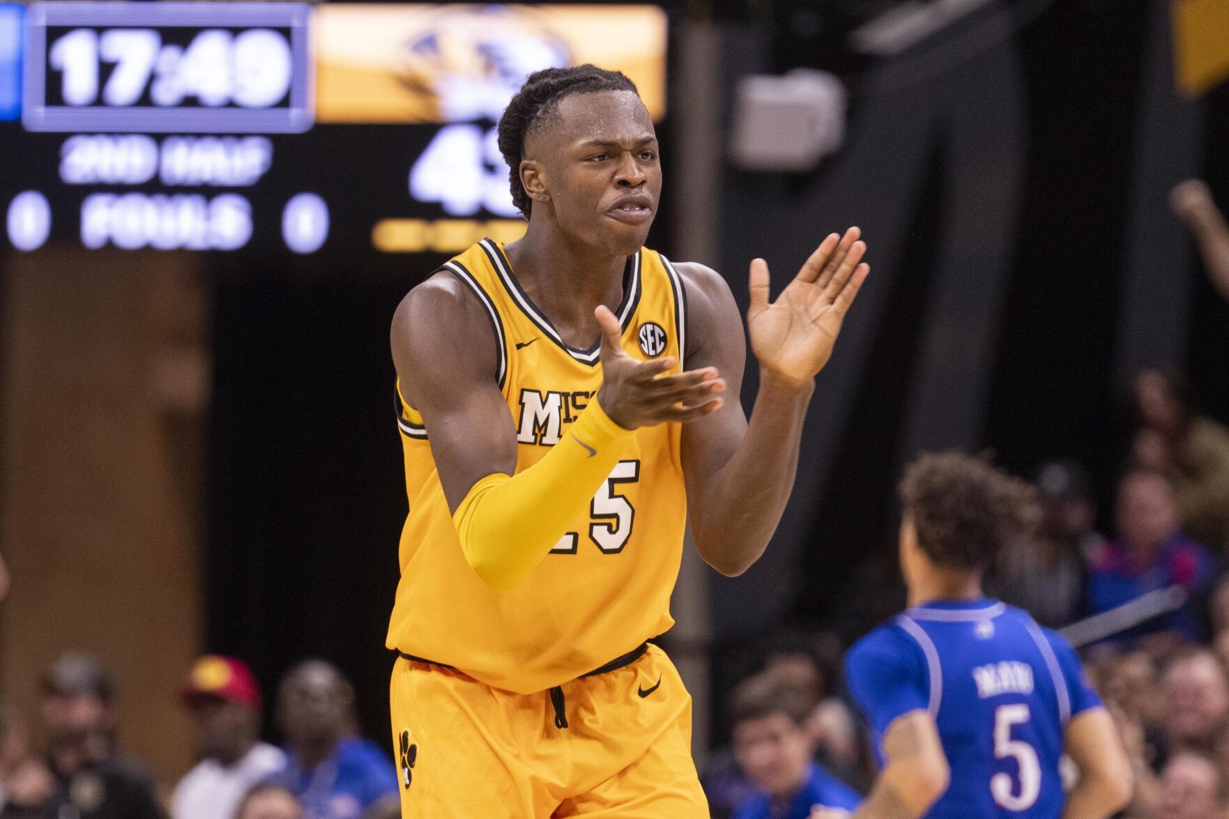 Hochman: 'That's what confidence is.' How Duke transfer Mark Mitchell helped Mizzou top KU